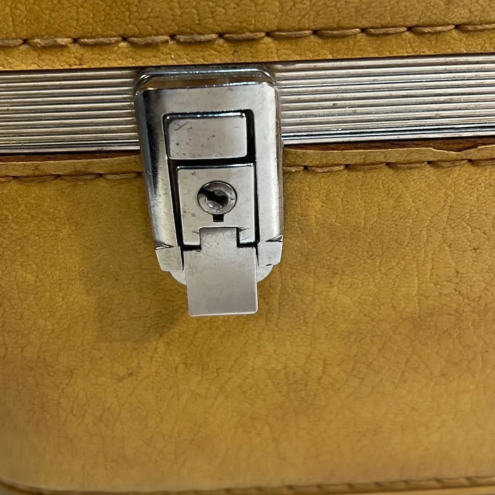 ‎featherlite vintage hippie luggage